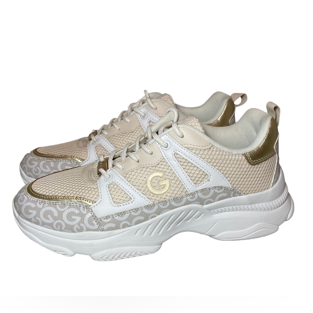Chunky Sneakers Edgy Platform GBG Los Angeles By Guess Trainers Cream and Gold